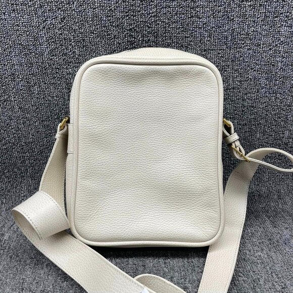 100% Authentic Gucci Leather Crossbody Bag - Picture 2 of 15